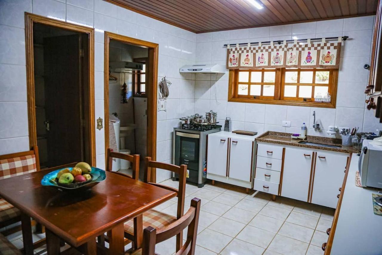 Chale Belga Em Condominio - 1,2 Km Do Centro Turistico Capivari Campos do Jordao Bagian luar foto